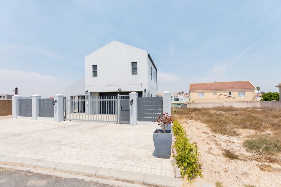 2 Bedroom Property for Sale in Port Owen Western Cape